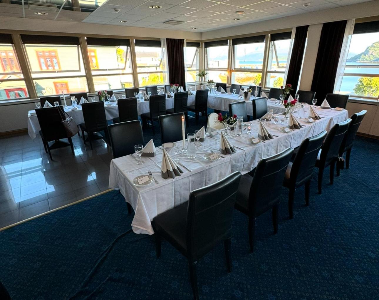 Hotell Maritim Skjervoy ภายนอก รูปภาพ