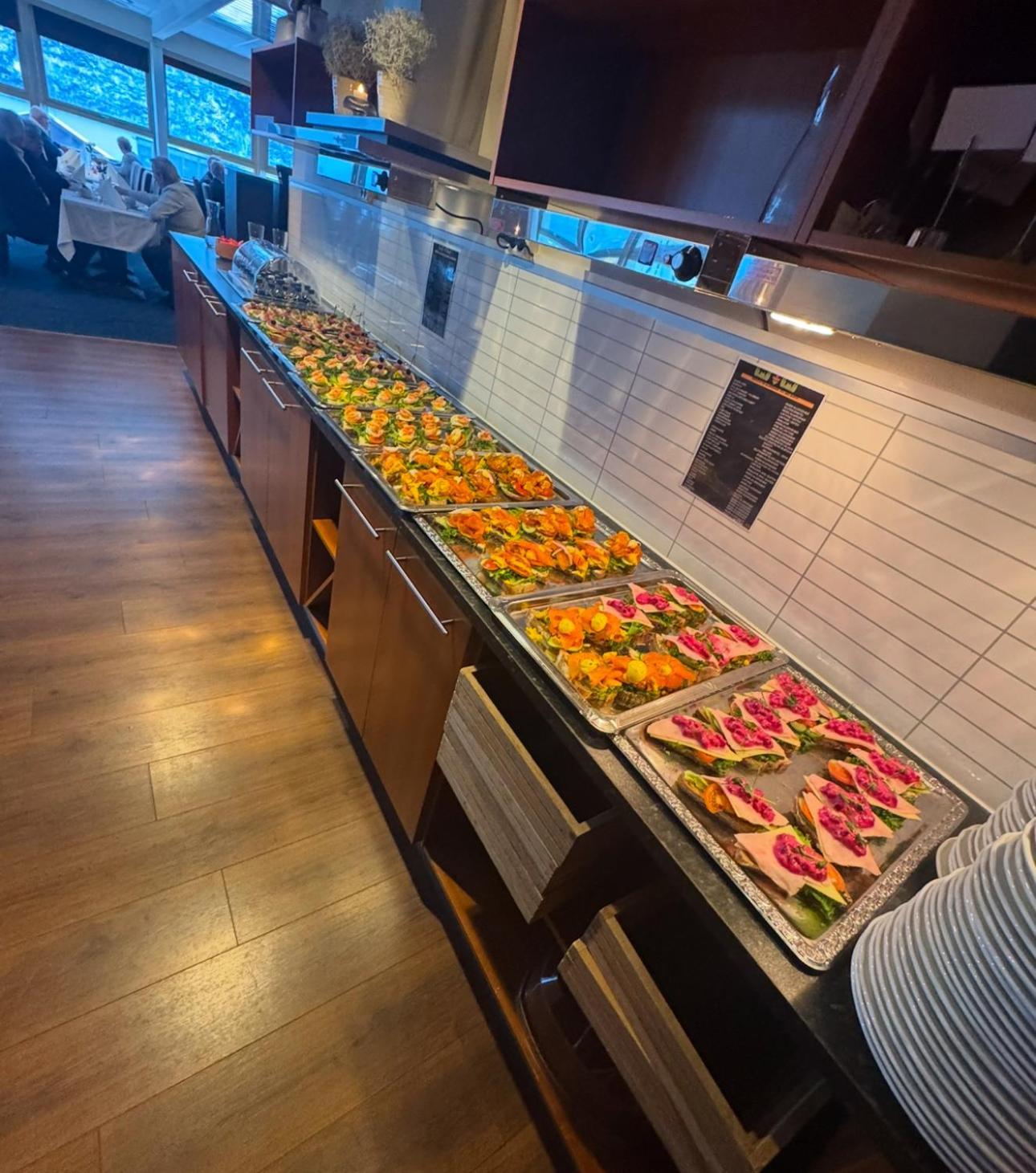 Hotell Maritim Skjervoy ภายนอก รูปภาพ